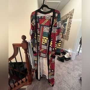 Pants and long sleeve overcoat set with pattern